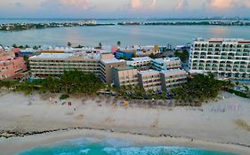 Flamingo Cancun Resort Hotel